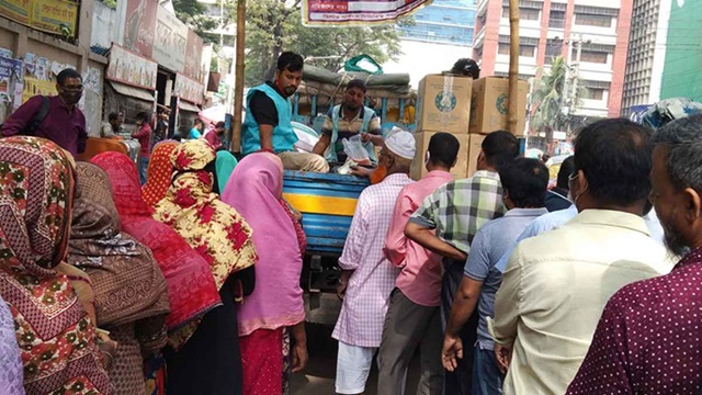 মধ্যবিত্তের জন্য হচ্ছে টিসিবির স্থায়ী দোকান