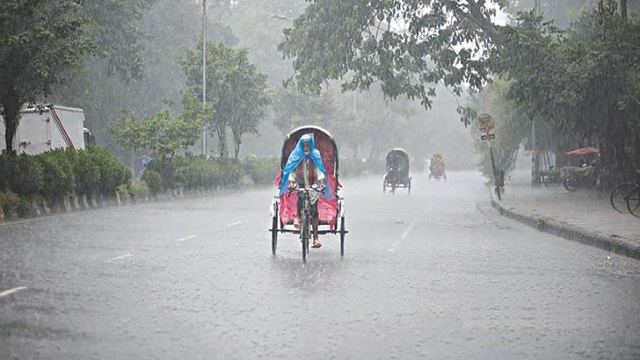 লঘুচাপের প্রভাবে বিভিন্ন এলাকায় বৃষ্টি