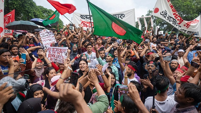 বিশ্ব গণমাধ্যমে আন্দোলনের খবর ‘বিক্ষোভে ফের কাঁপল বাংলাদেশ’