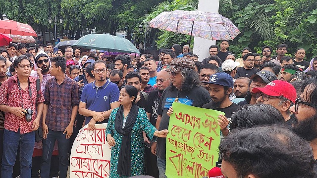 ‘আর একটা গুলি যেন না চলে’, রাজপথে সংগীতশিল্পীরা