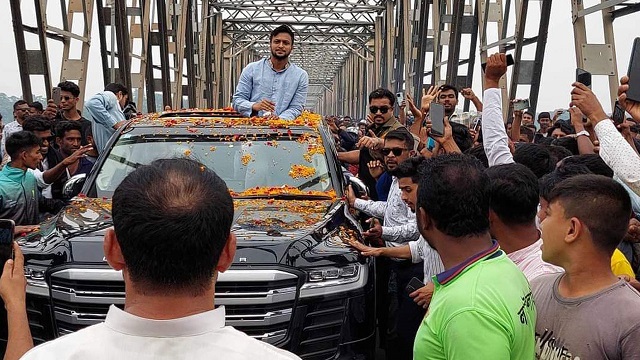 আজ শাকিব খানের জন্মদিন