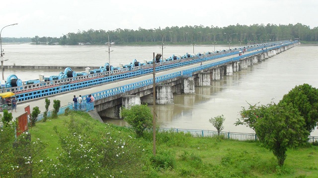 তিস্তার পানি বিপৎসীমা ছুঁই ছুঁই