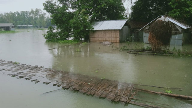 কমছে তিস্তার পানি, নিম্নাঞ্চলে ব‌্যাপক ক্ষতি