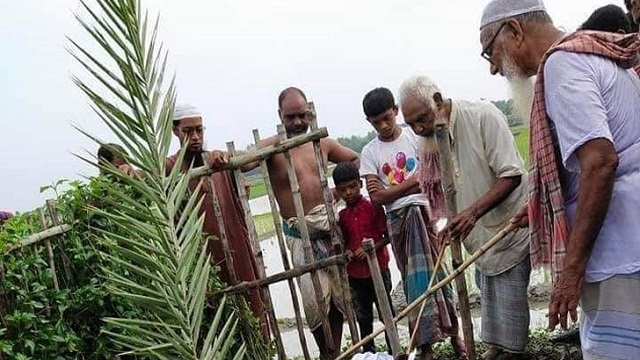 কবর থেকে কিশোরীর লাশ তোলার চেষ্টা