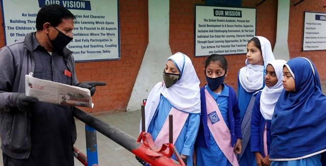 পাকিস্তান খুলে দিচ্ছে শিক্ষাপ্রতিষ্ঠান